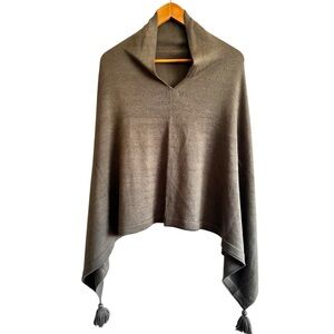 Anna Lane Elegant Brown Poncho with Tassels